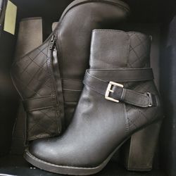 Woman's Boots