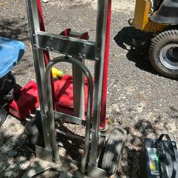Milwaukee Horizontal And Vertical Dilly And Hand Trucks 
