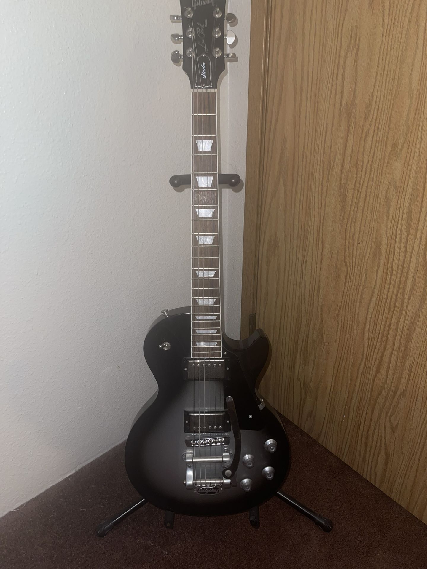 2018 Gibson Les Paul Silverburst Studio Elite