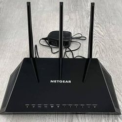 NETGEAR Nighthawk Smart Wi-Fi Router R6700 - AC1750 Wireless 1750 Mbps 