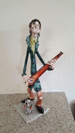 gitarist figurine