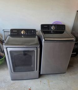 WASHER AND GAS DRYER