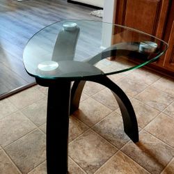 Glass end table 