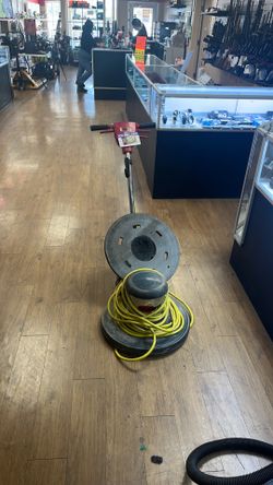 Floor buffer