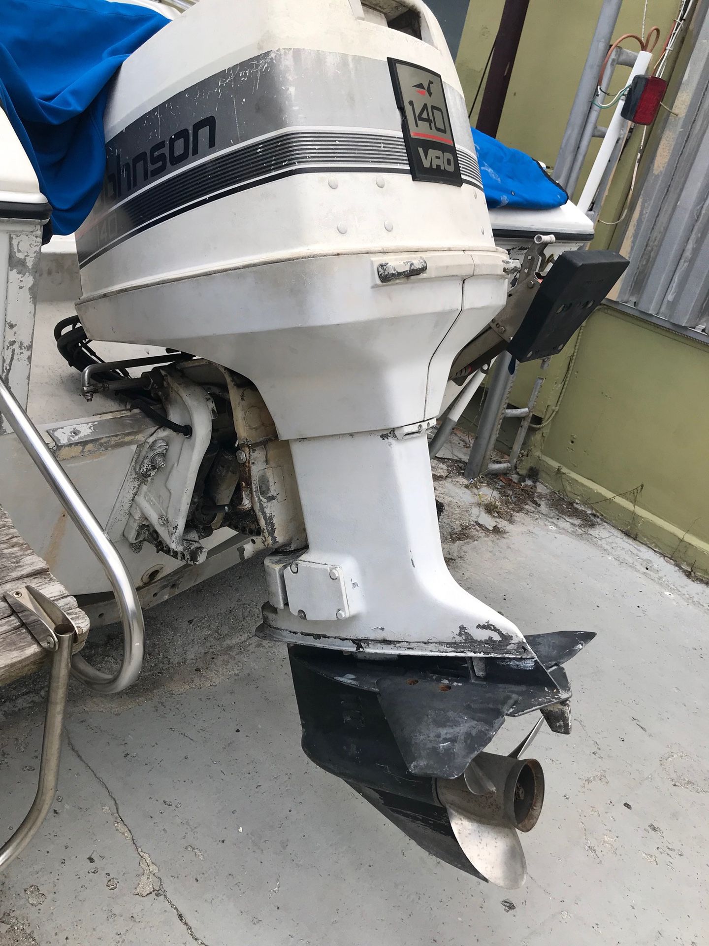 Johnson / Evinrude 140 HP - VRO - Outboard Boat Motor -20” Shaft - $375 ...