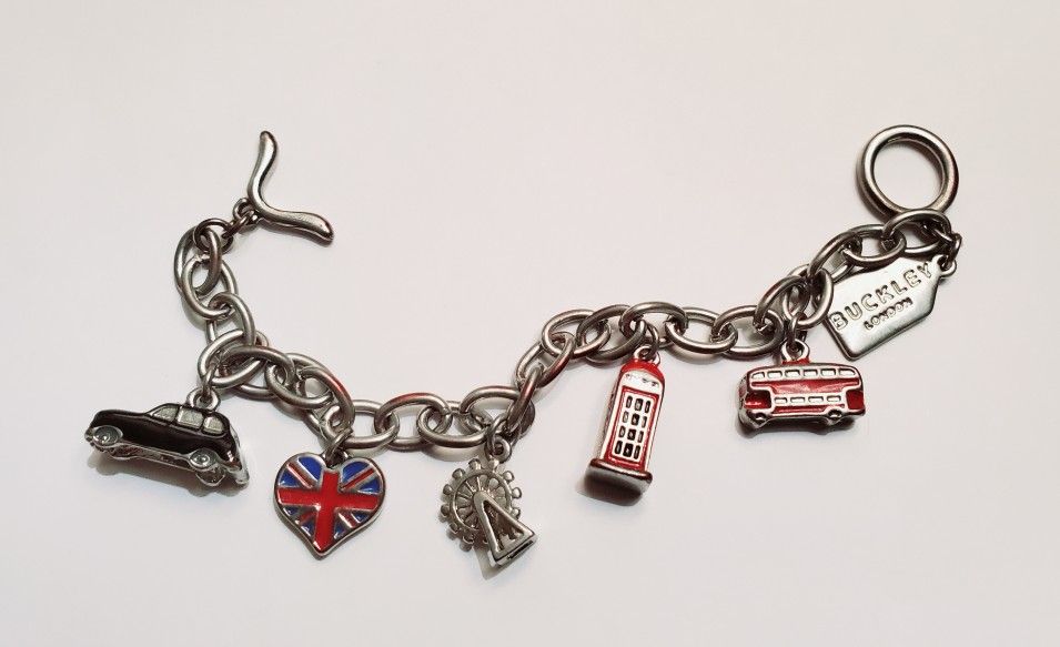 Buckley London Women's 5 charm bracelet travel lorry London Eye
