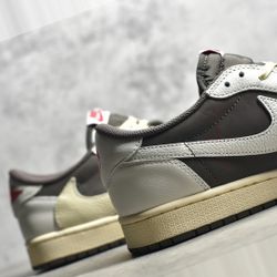 Jordan 1 Low Travis Scott Reverse Mocha 201