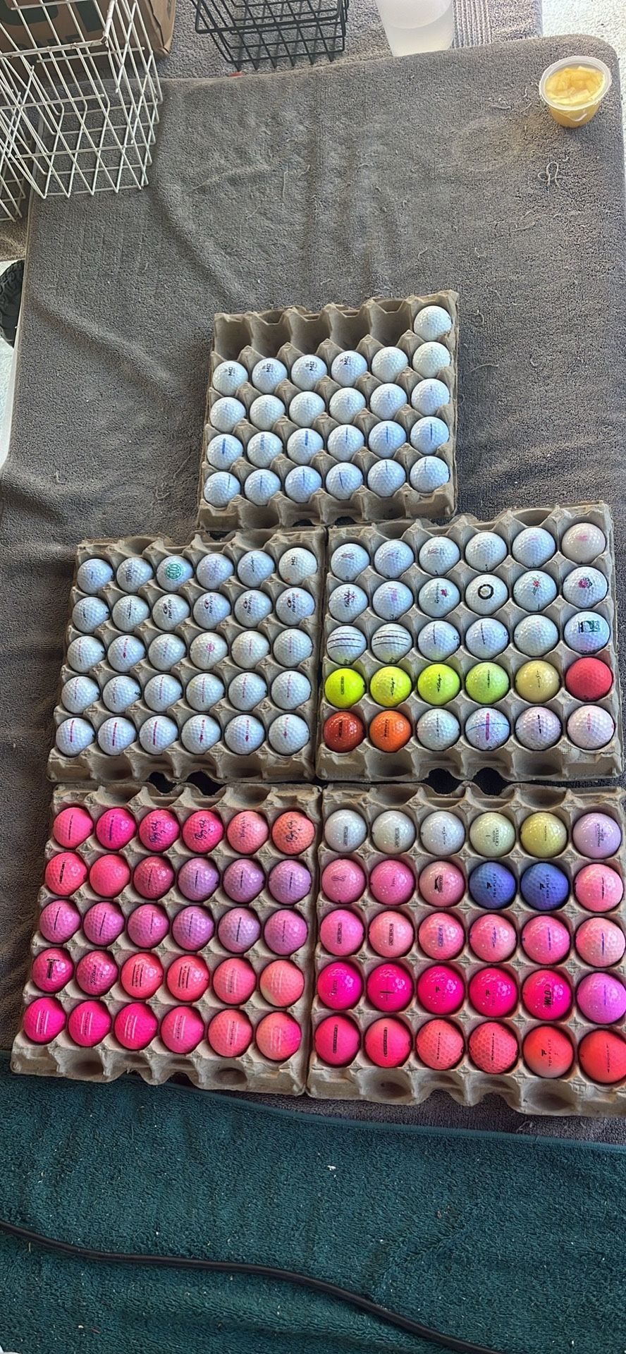 Variety Of Pink/lady Golf Balls