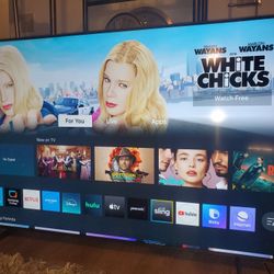 70" Samsung Smart Tv Chrystal 4k 2024 Manifactured Basically New Less Than 5 Months Old.  Great Quality Pic No Scratch   