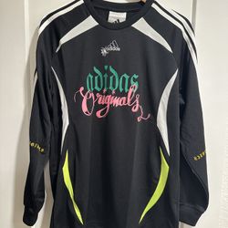 Adidas originals  GRAPHIC LO LS T