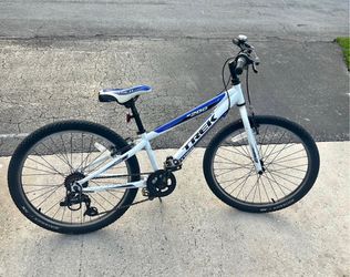Trek 24 inch youth bike 21 speed tuned up bicycle