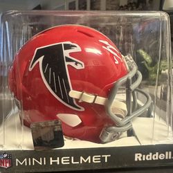 Bijan Robinson Signed Atlanta Falcons Riddell Speed Mini Helmet Beckett
