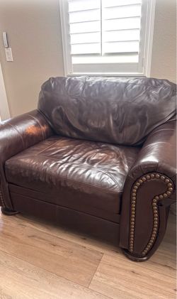 Sofa love seat