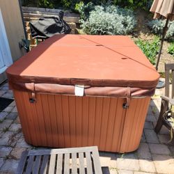 CalSpa 3 Person Hot Tub Spa