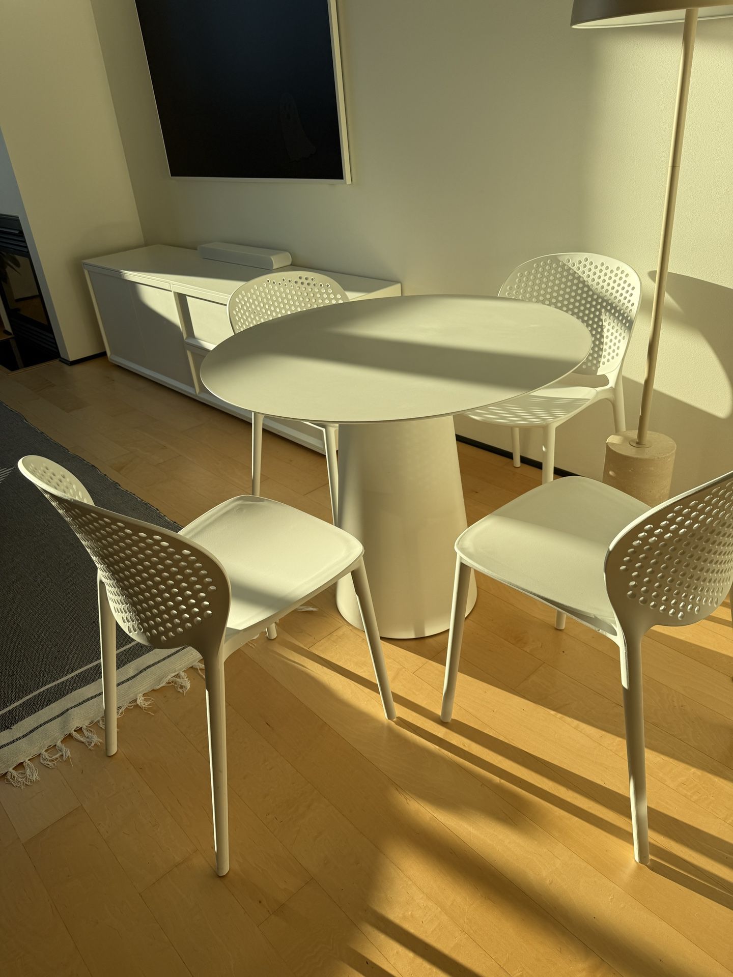 Article Chairs Set Of 4