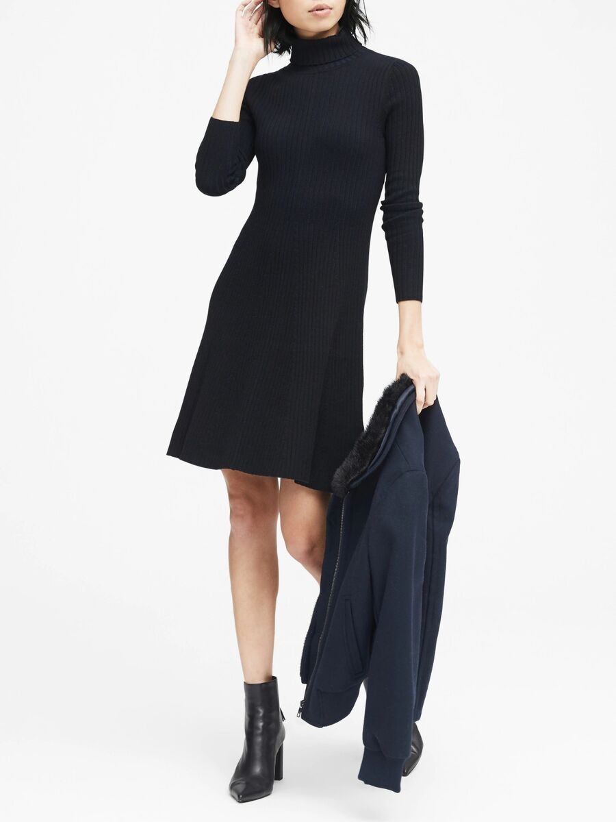 Banana Republic Black Ribbed Knit Midi Dress - Size M