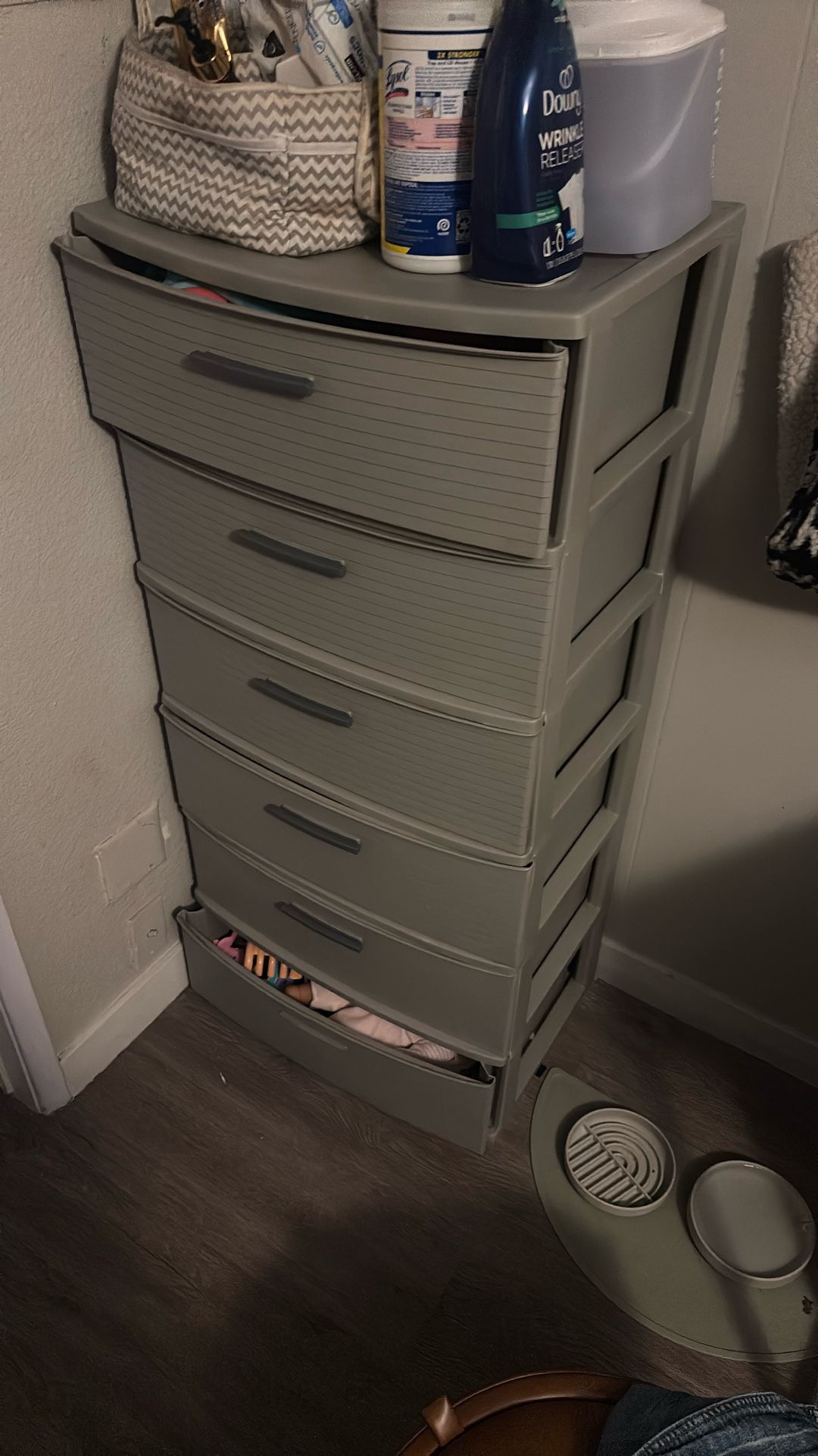 Sterilite 6 Drawer Organizer.