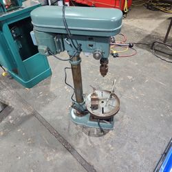 Drill Press  Half Inch Jacobson Chuck Half Hp Motor 
