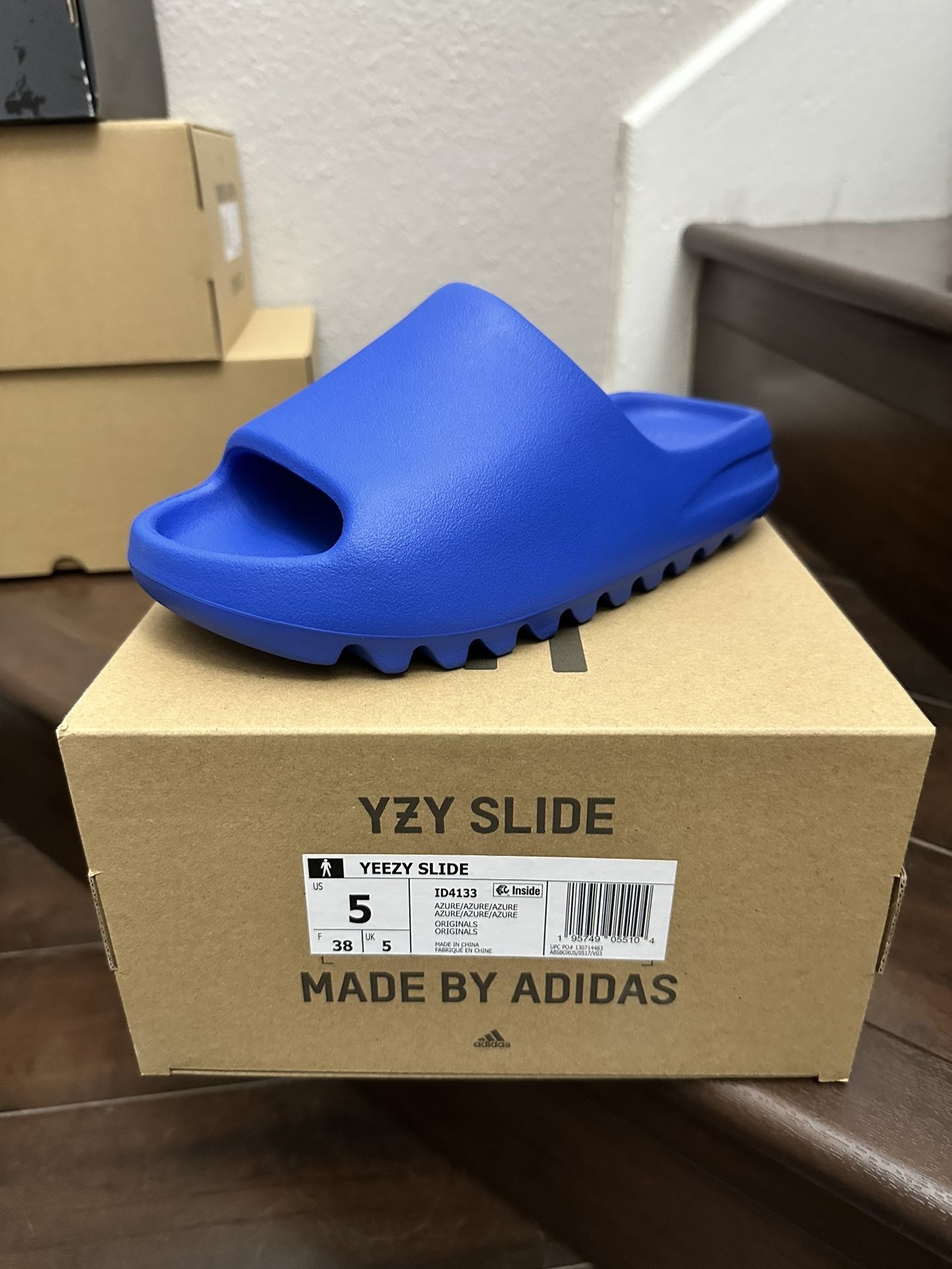 adidas Yeezy Slide Azure