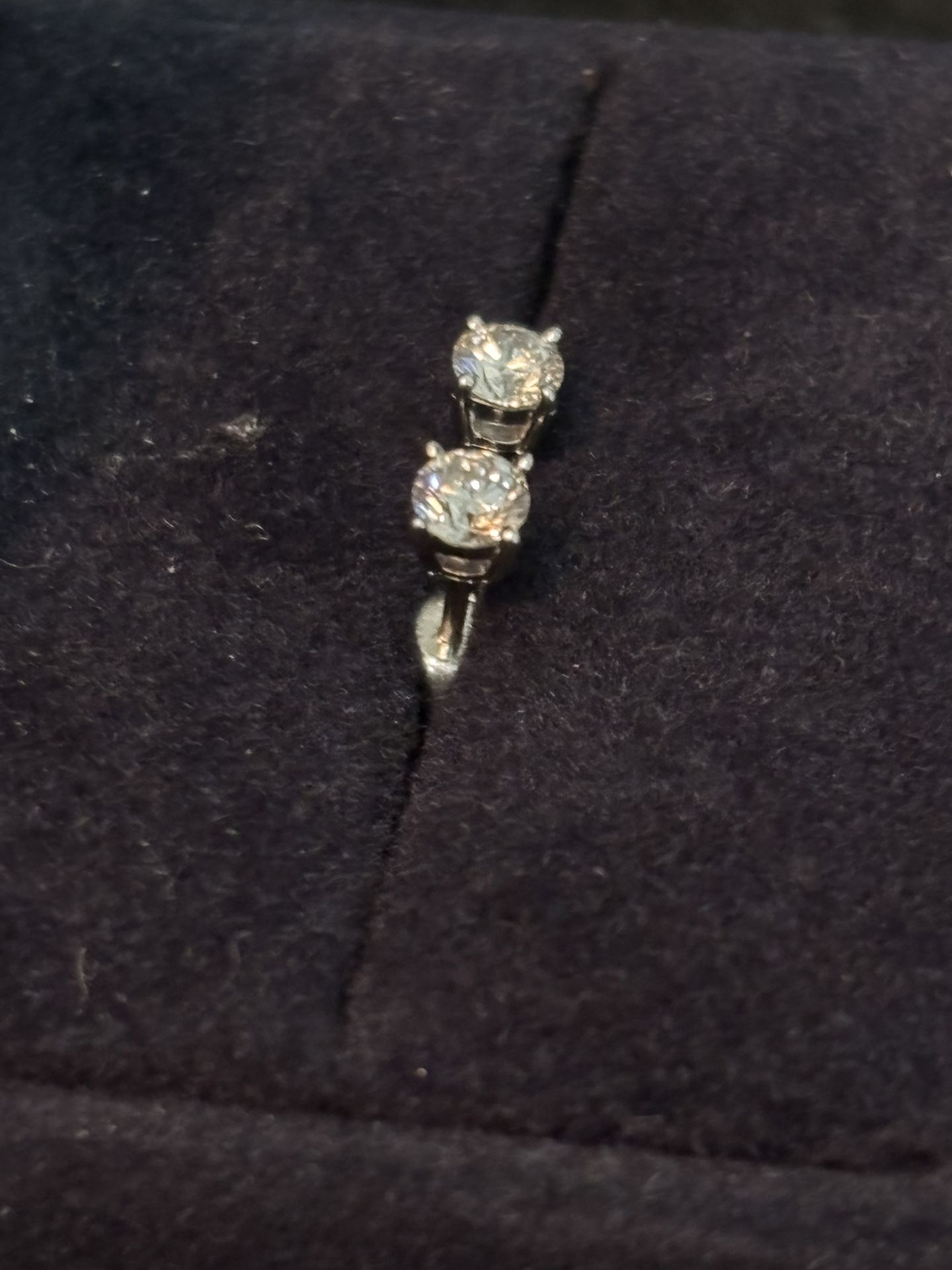 New Genuine Diamond 14k White Gold Earrings