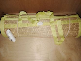 Bamboo beach throw mat