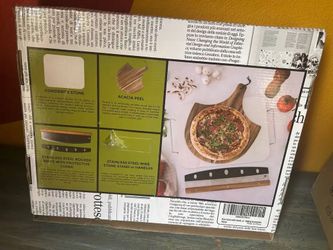 New 5 Piece Pizza Set. Stone With Handle, Peel, Cutter, Dough Scraper,