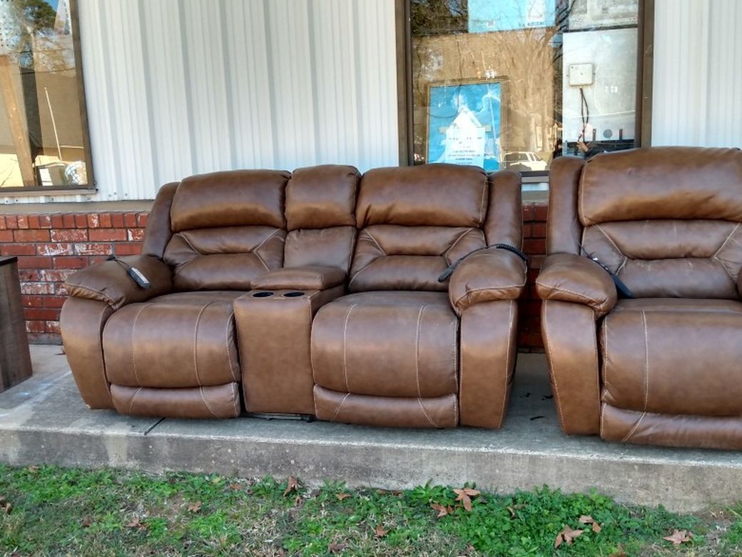 Very Nice And Very Heavy Sofa Set Used But In Good Condition 3 Piece