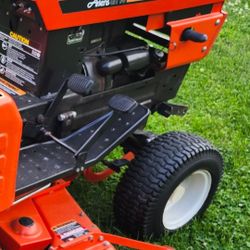 VINTAGE 82' ARIENS GT14 TRACTOR / MOWER