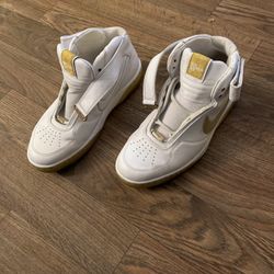 Size 12 , 8 Of 10 Condition