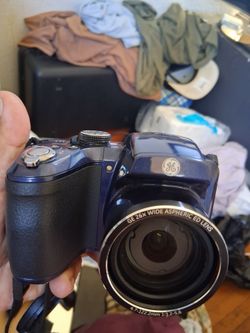 GE X2600 16mp digital camera uses aa batteries