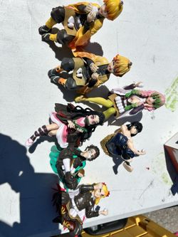 demon slayer anime figures READ DESCRIPTION