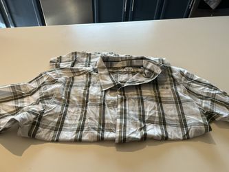 Men’s XL button down shirt