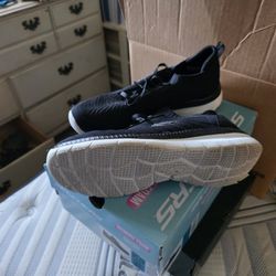 Women's shoes Multiple pairs listen to reasonable offers 