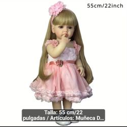 Muñeca grande en su caja sin abrir