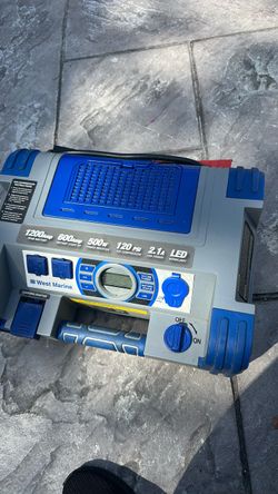 West Marine 1200A Portable Jump Starter Power Station
