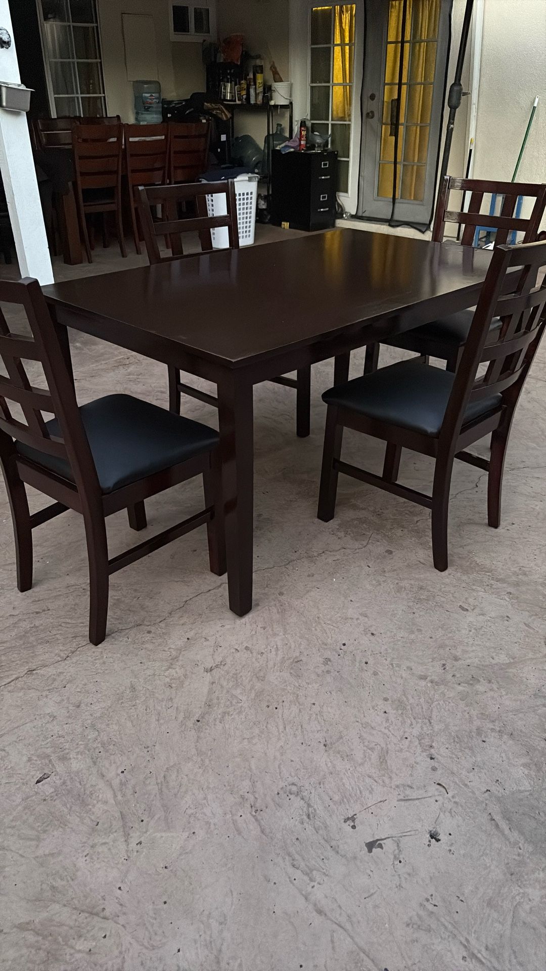 Dining Table And 4 Chairs Like New