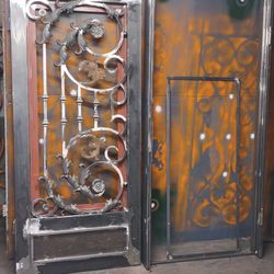 Puerta , Iron Works 