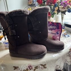 Comfy Boots Size 8 Women