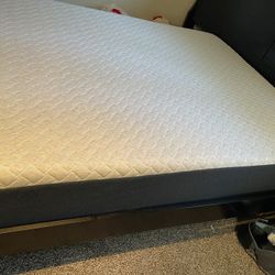 Queen Mattress And Box Spring 
