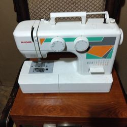 JANOME MOD 50 SEWING MACHINE 
