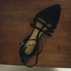 LOVELY VELVET BLACK MAURICES PLATS!!!