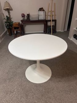 IKEA “Docksta” White Dining Table