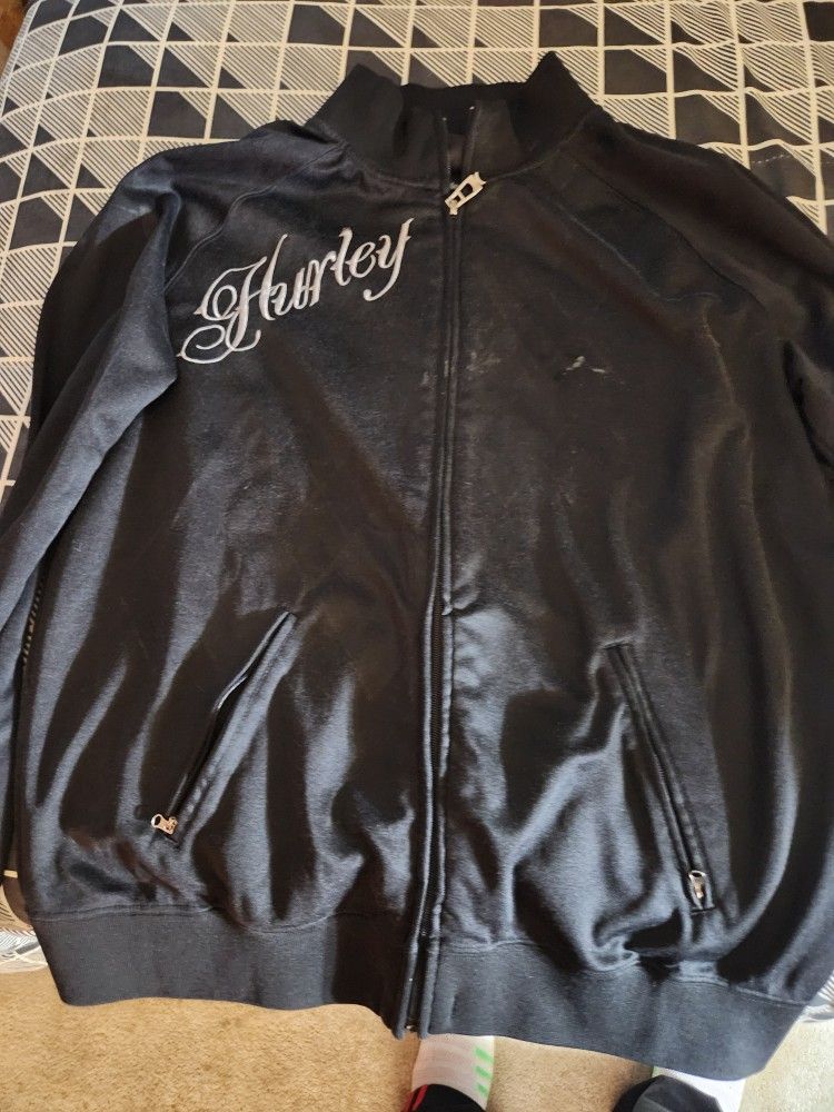 Slightly Used HURLEY JACKET XL.  LIGHT WEIGHT