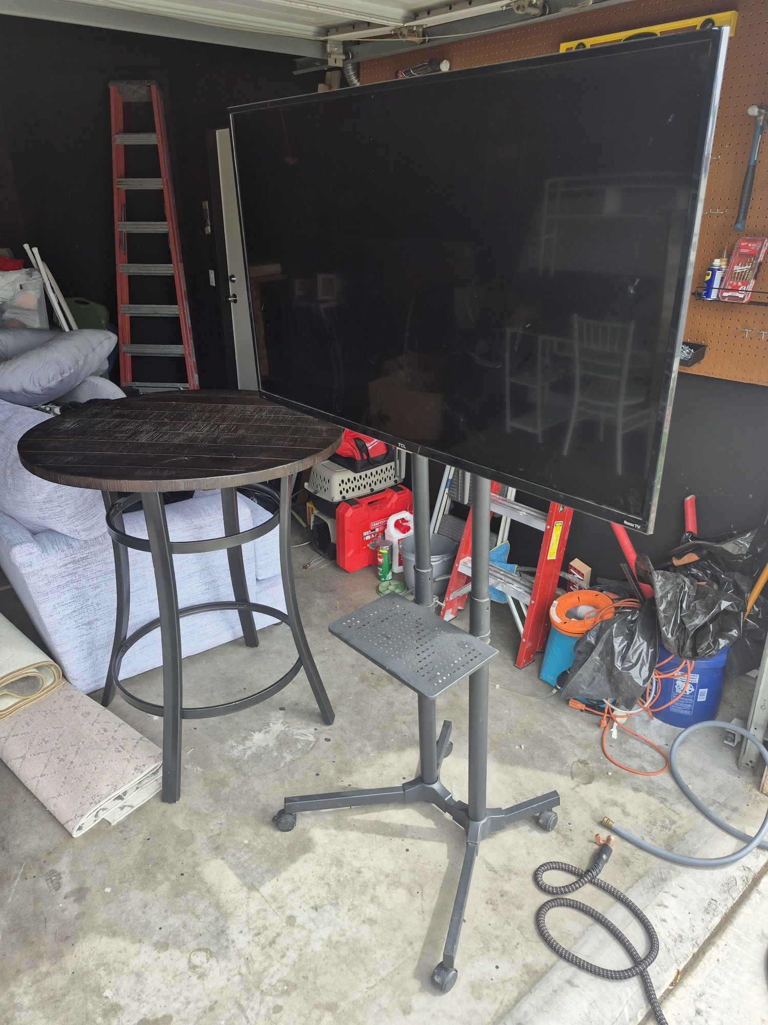 55 In Tv With Mount And Stand