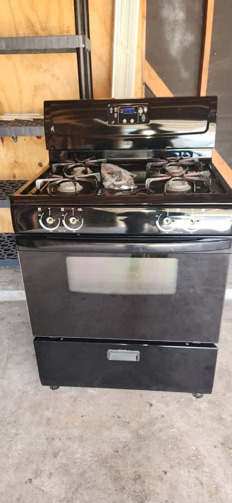 GE Gas Stove 