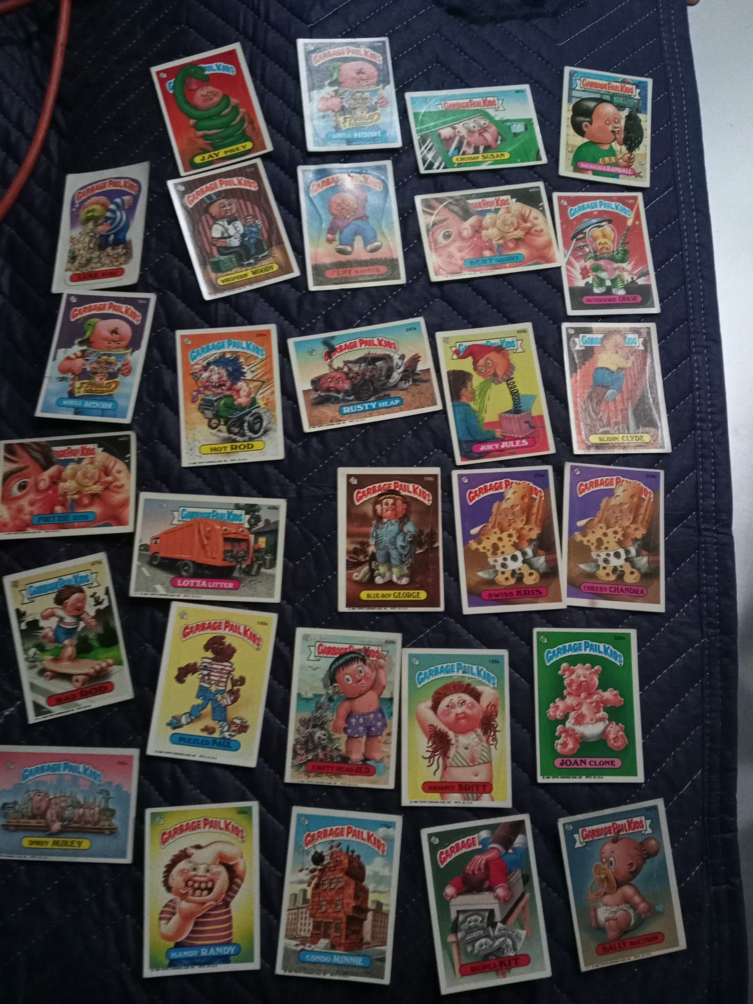 COLLECTABLE GARBAGE PALE KIDS CARDS
