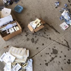 Low Voltage Trim Plates And Accessories