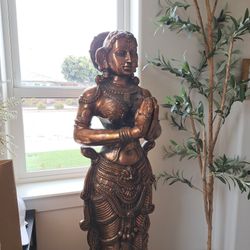 Welcome Indian Statue