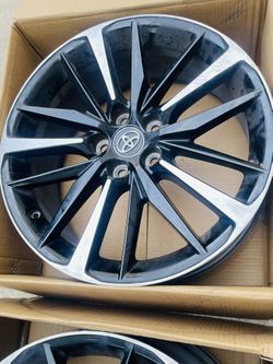 1 Rim 2022 Toyota Camry size 19 /8