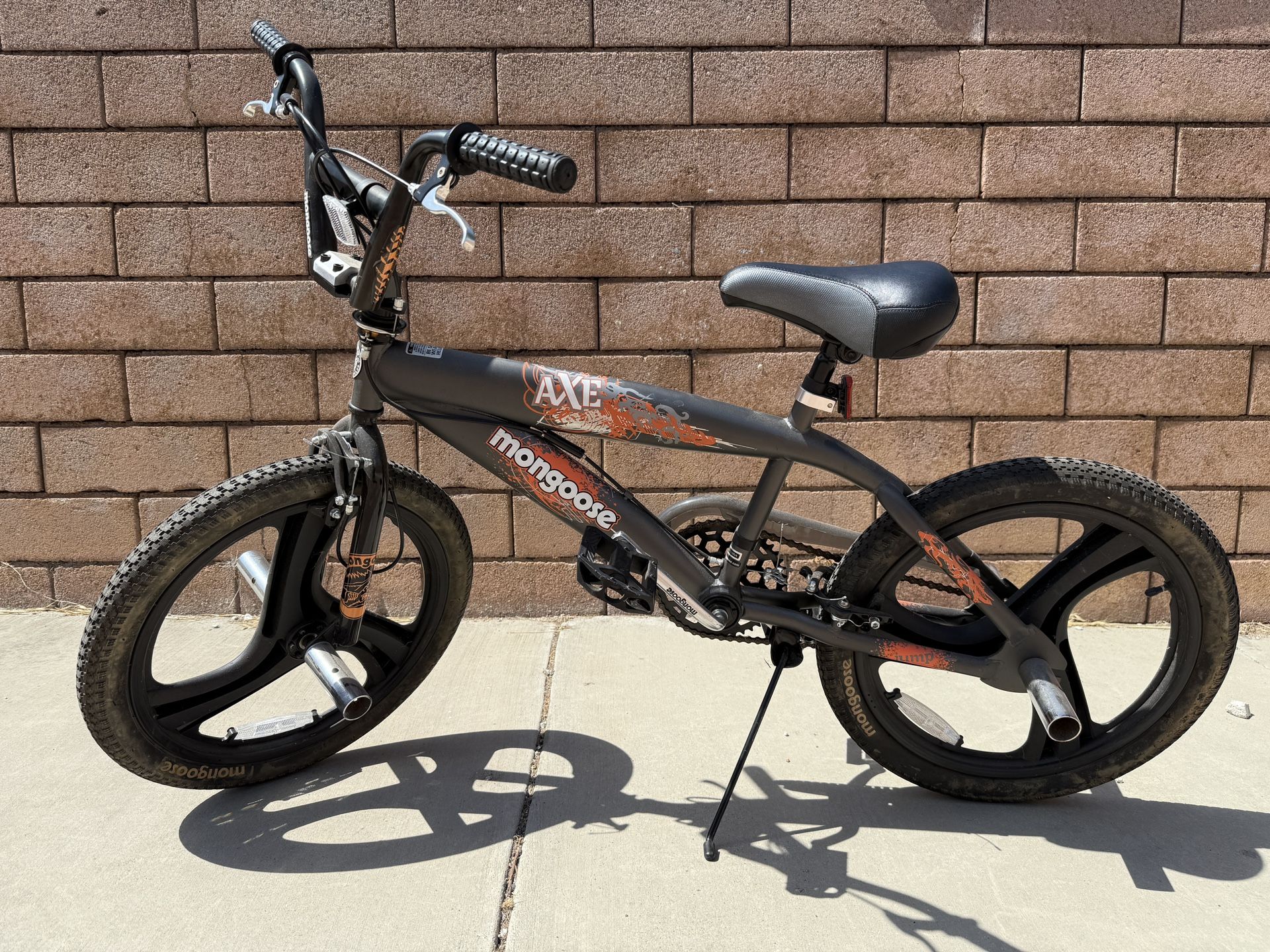 20” Mongoose Axe Freestyle Bike